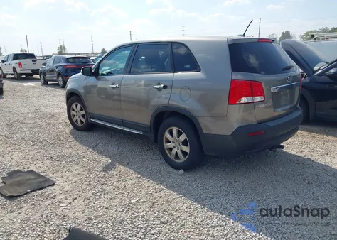 2013 Kia Sorento Lx z USA, uszkodzony, nr VIN 5XYKT3A14DG338073